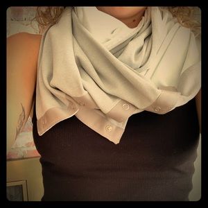 Lululemon Circle Scarf